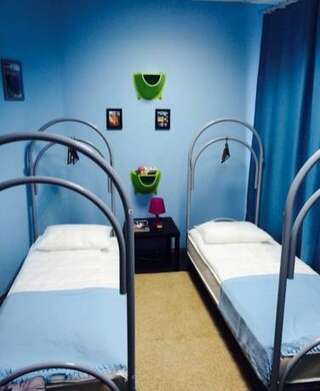Гостиница Wl Hostel Омск Большой двухместный номер c 1 кроватью или 2 отдельными кроватями-1